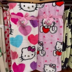 Hello Kitty Blanket Set 💕